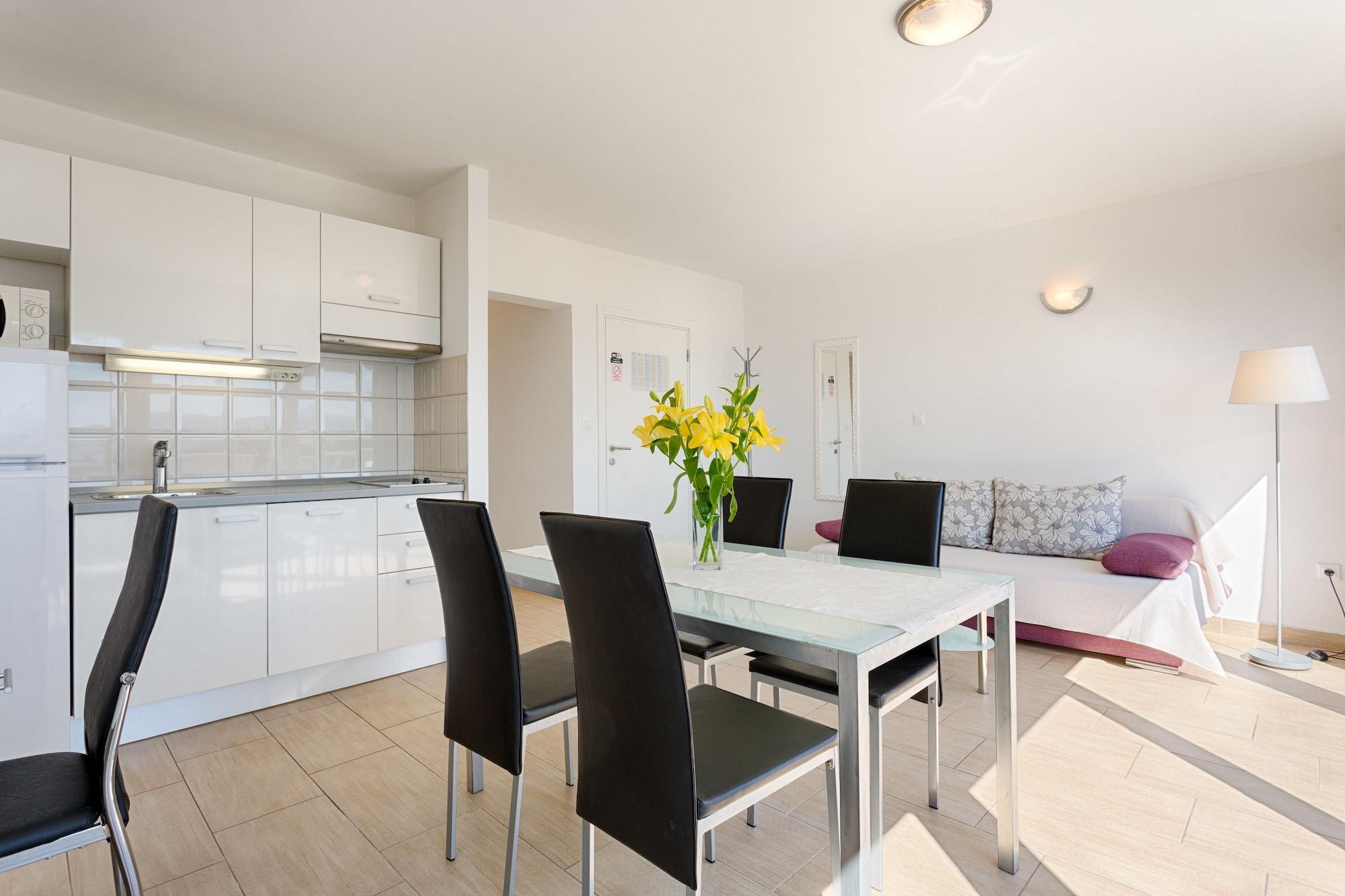 Adriatic Queen Rooms & Apartments Сплит Екстериор снимка