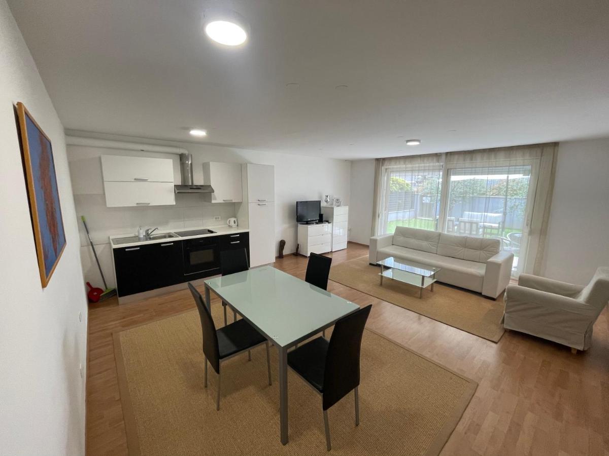 Adriatic Queen Rooms & Apartments Сплит Екстериор снимка