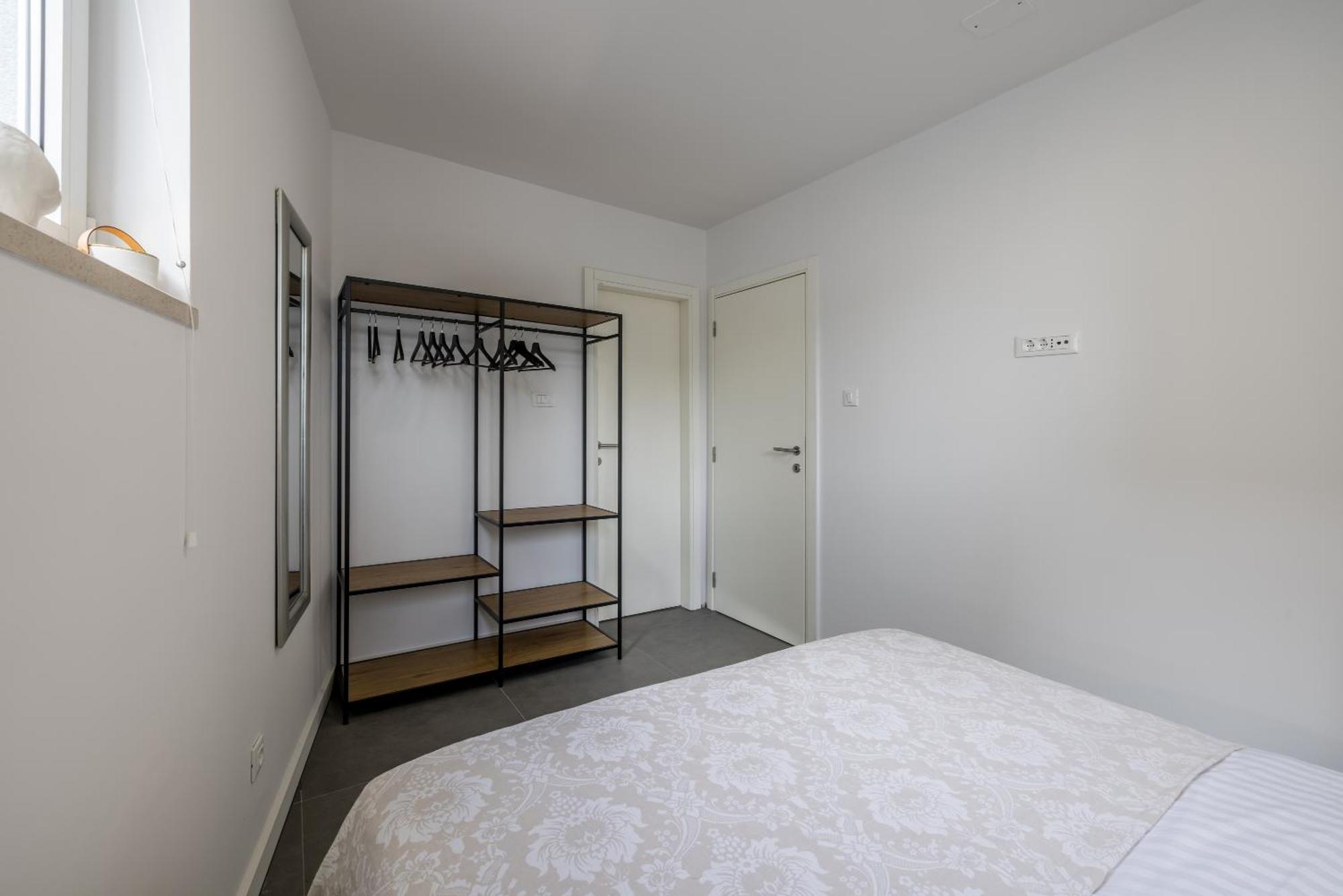 Adriatic Queen Rooms & Apartments Сплит Екстериор снимка
