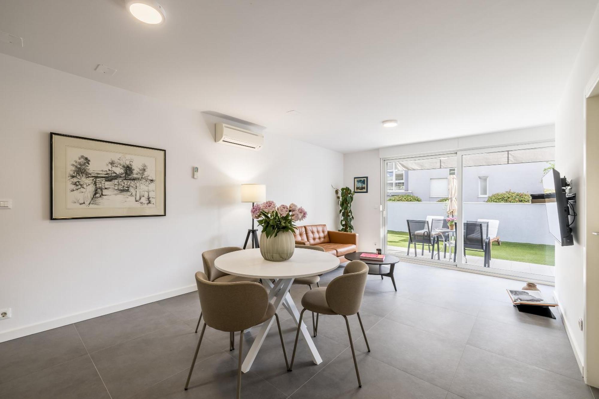 Adriatic Queen Rooms & Apartments Сплит Екстериор снимка