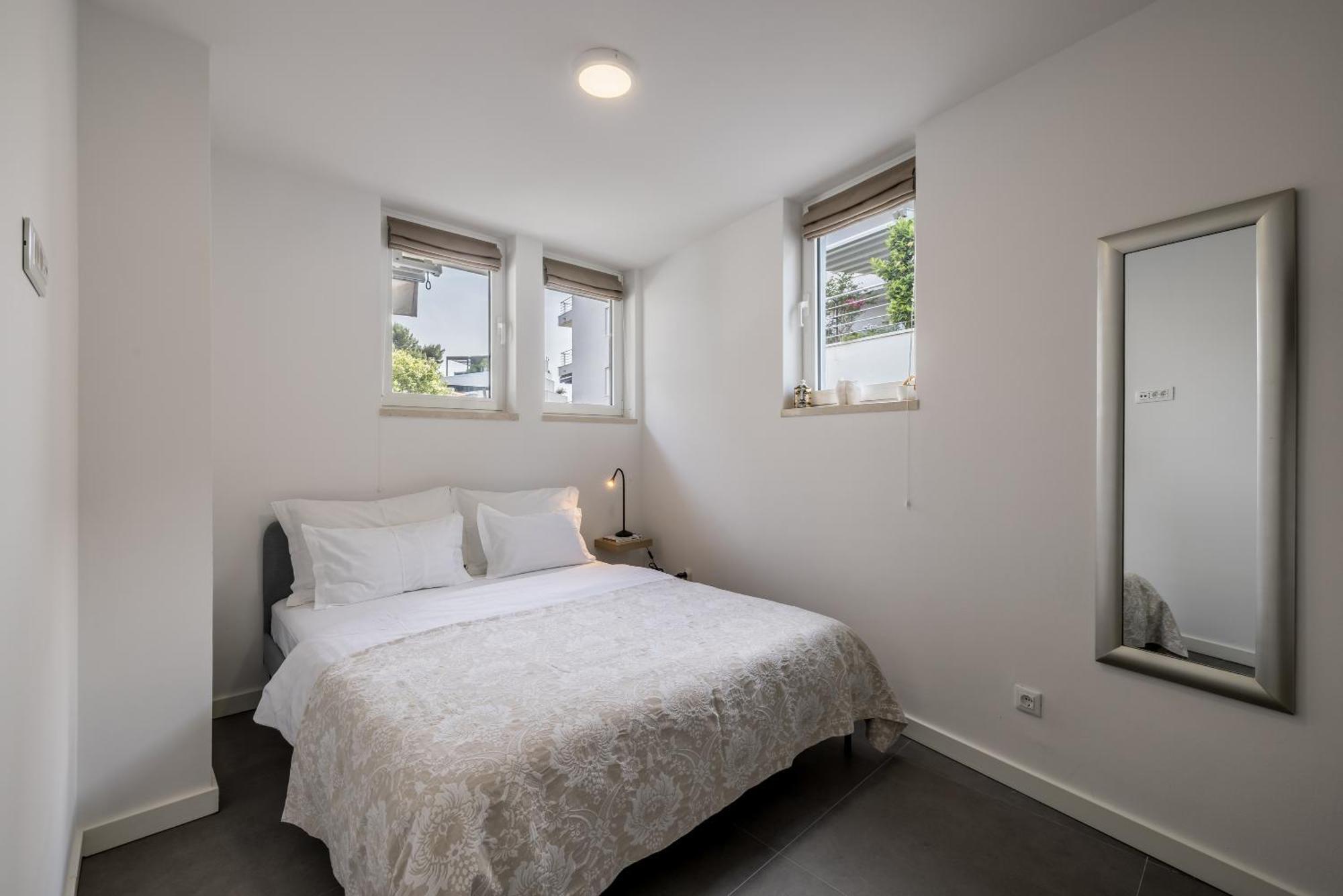 Adriatic Queen Rooms & Apartments Сплит Екстериор снимка