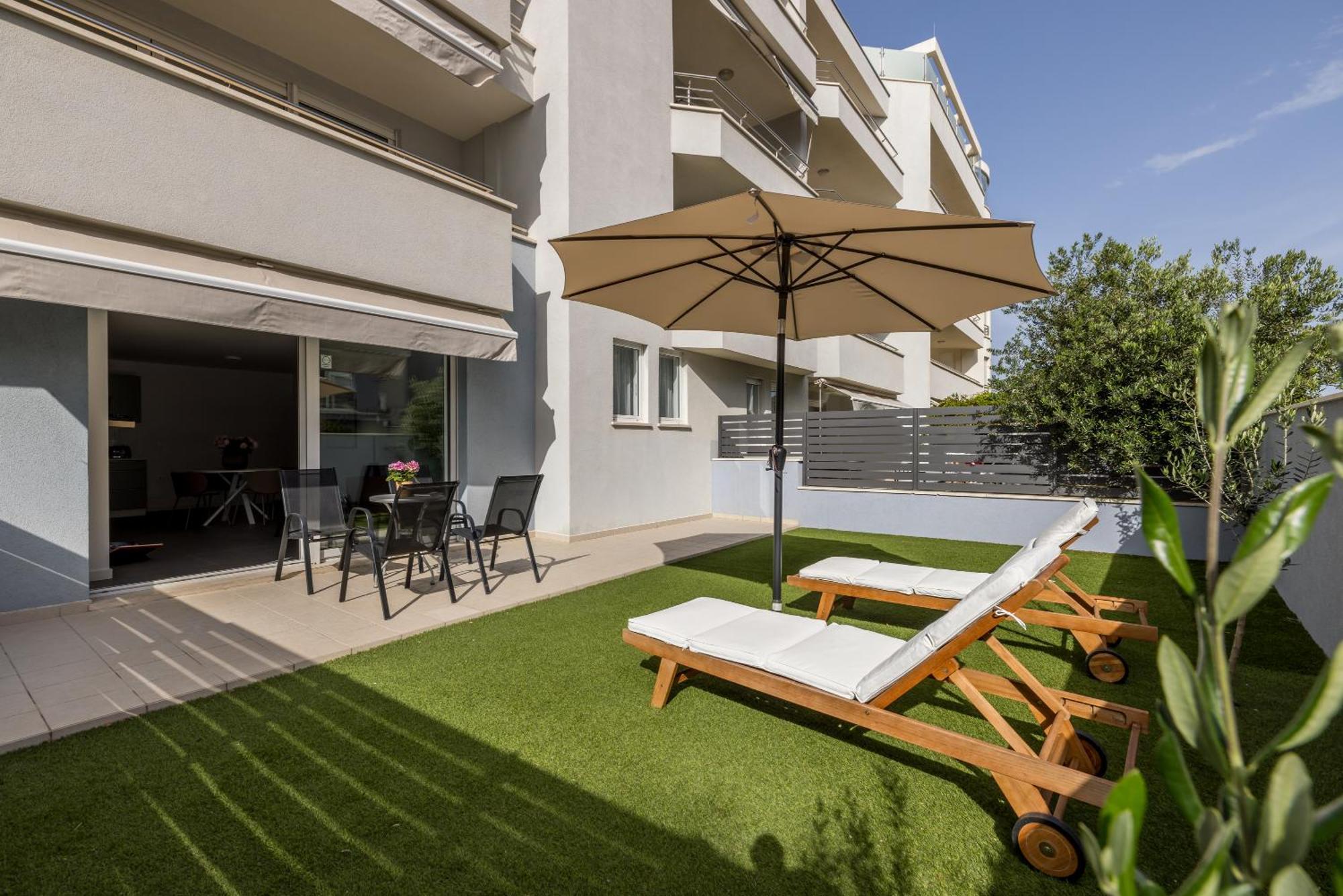 Adriatic Queen Rooms & Apartments Сплит Екстериор снимка