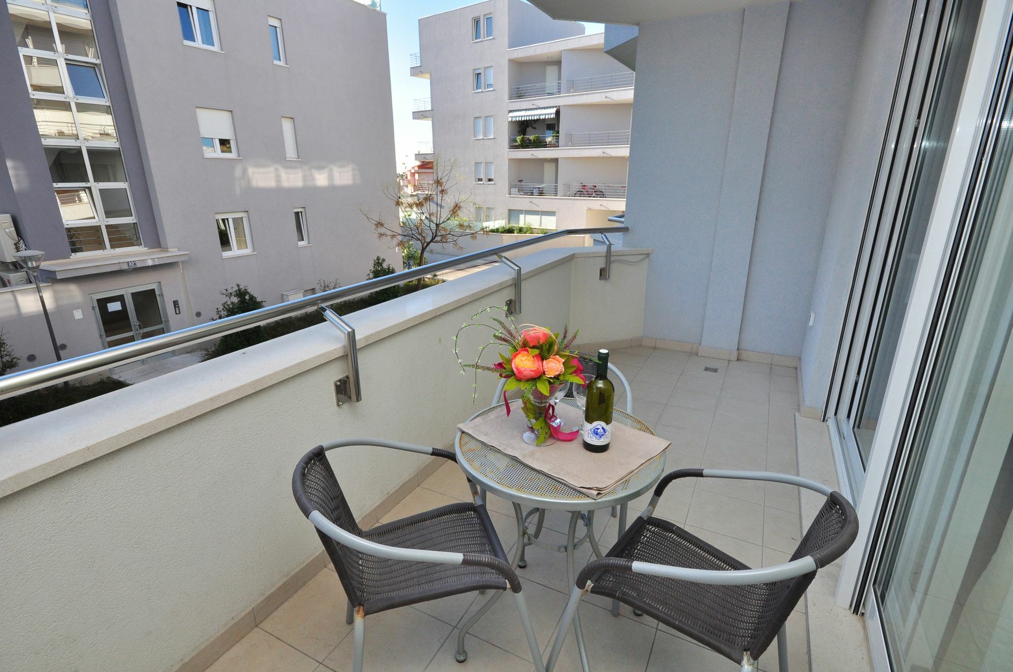 Adriatic Queen Rooms & Apartments Сплит Екстериор снимка